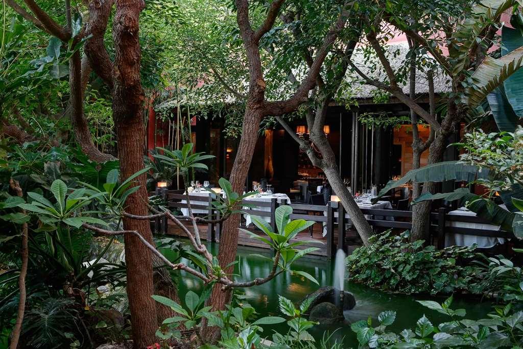 เอเชีย การ์เดน โฮเต็ล แอนด์ ไทย สปา อะ รอยัล ไฮดะเวย์ โฮเต็ล Hotel ฟีเนสตรัต ภายนอก รูปภาพ The restaurant in 2008
