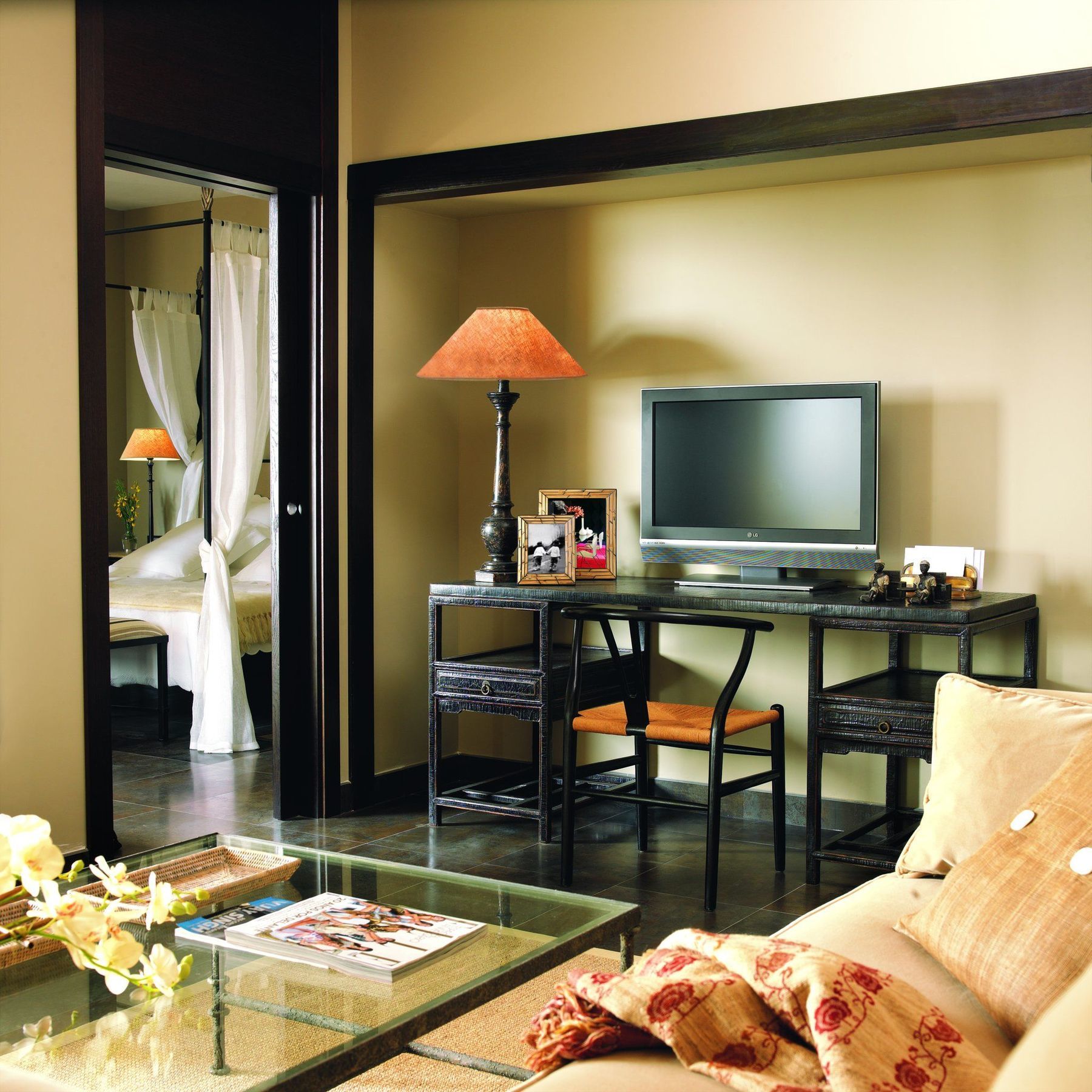 เอเชีย การ์เดน โฮเต็ล แอนด์ ไทย สปา อะ รอยัล ไฮดะเวย์ โฮเต็ล Hotel ฟีเนสตรัต ภายนอก รูปภาพ A room at the hotel